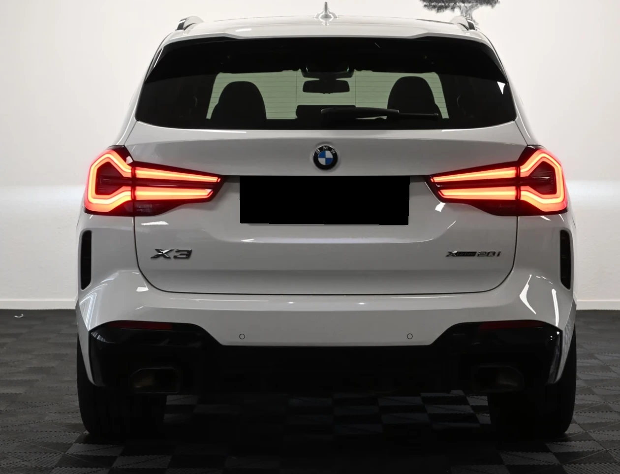 BMW X3 20i* XDRIVE* М-SPORT* LASER* PANO* H/K* 360* , снимка 3 - Автомобили и джипове - 56172749