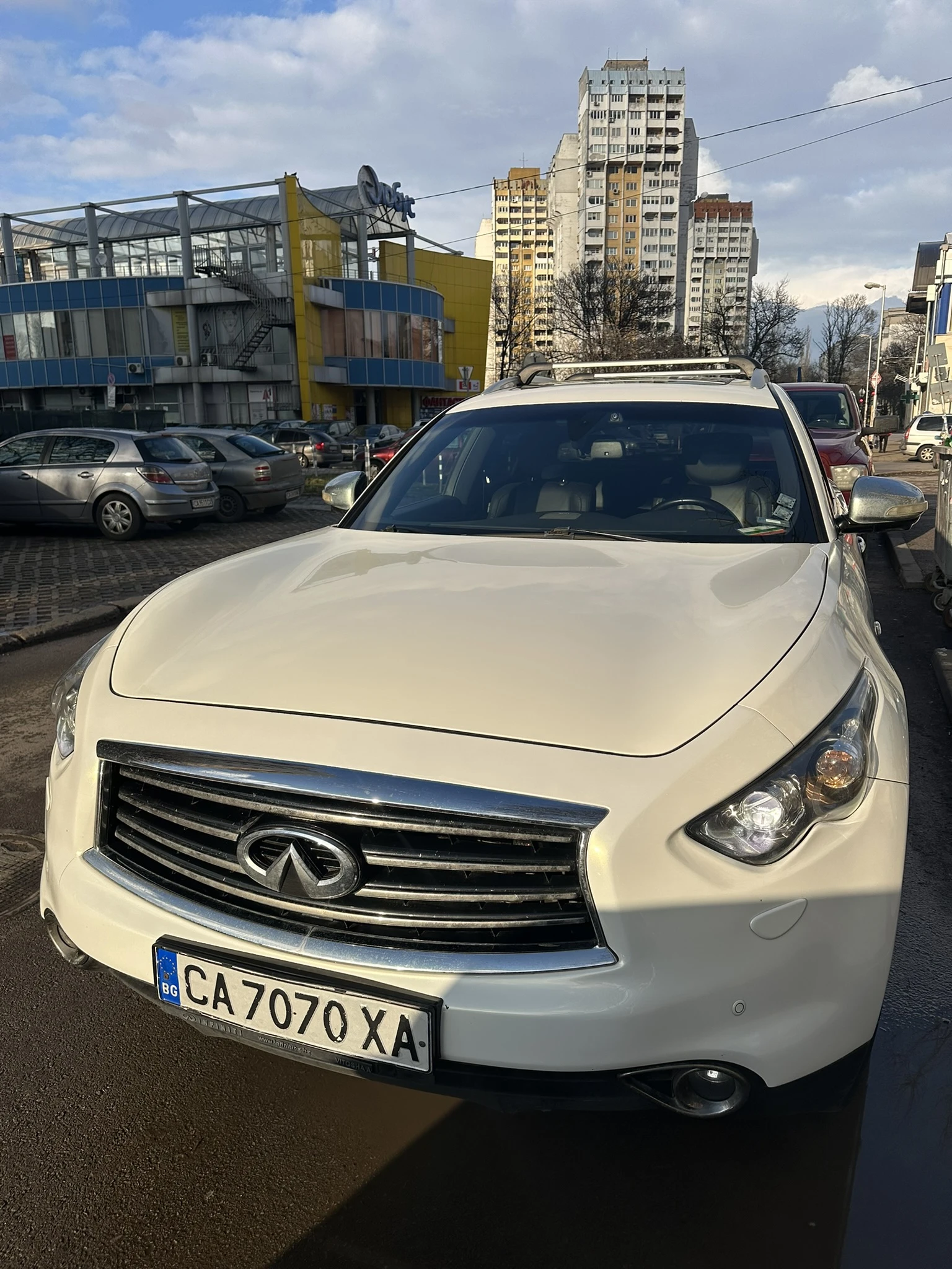 Infiniti QX70 3.0d S Premium / 4x4 / 