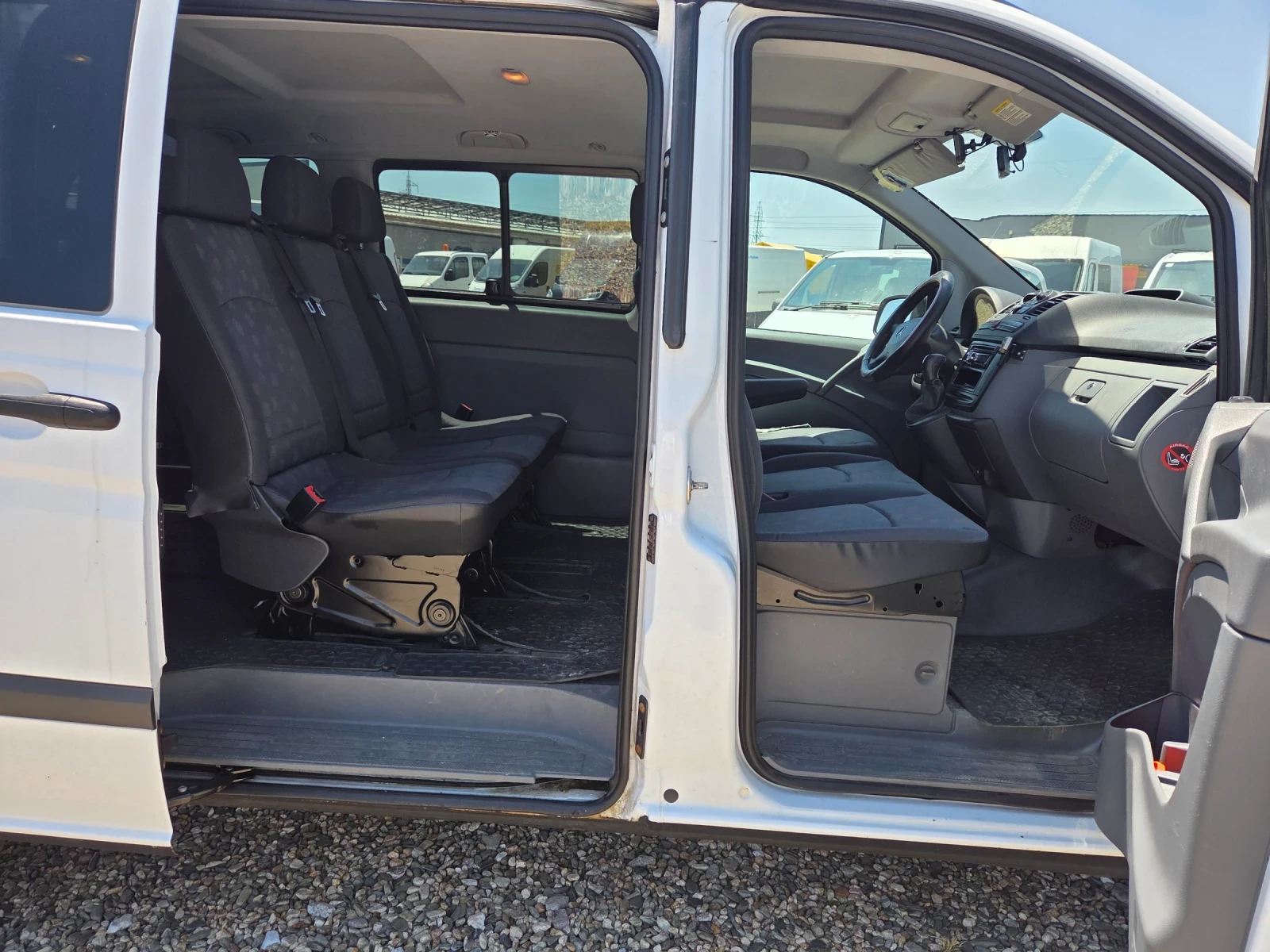 Mercedes-Benz Vito 2.2 646мотор 4х4 9 места климатик , снимка 7 - Бусове и автобуси - 55087649