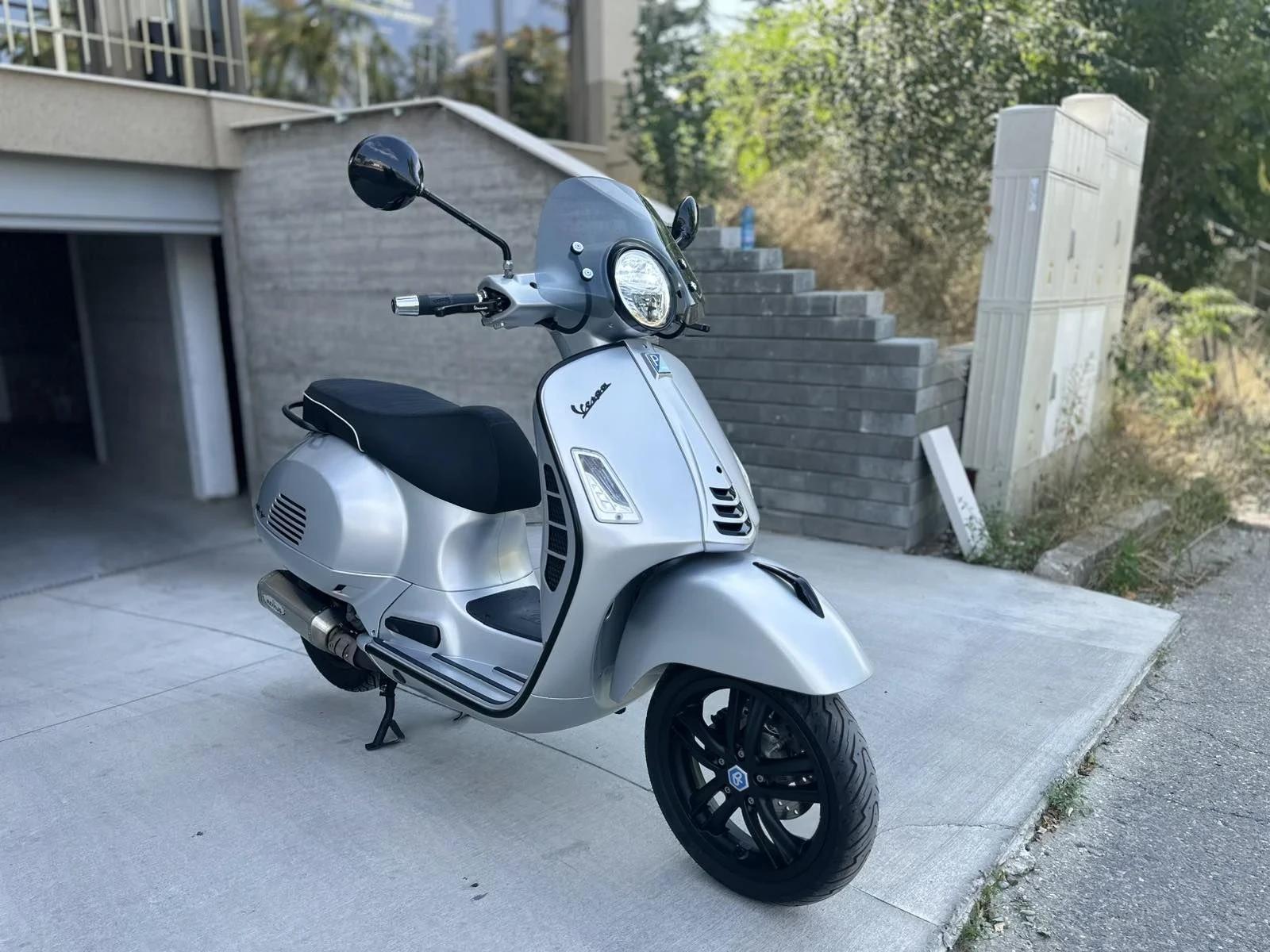 Vespa GTS