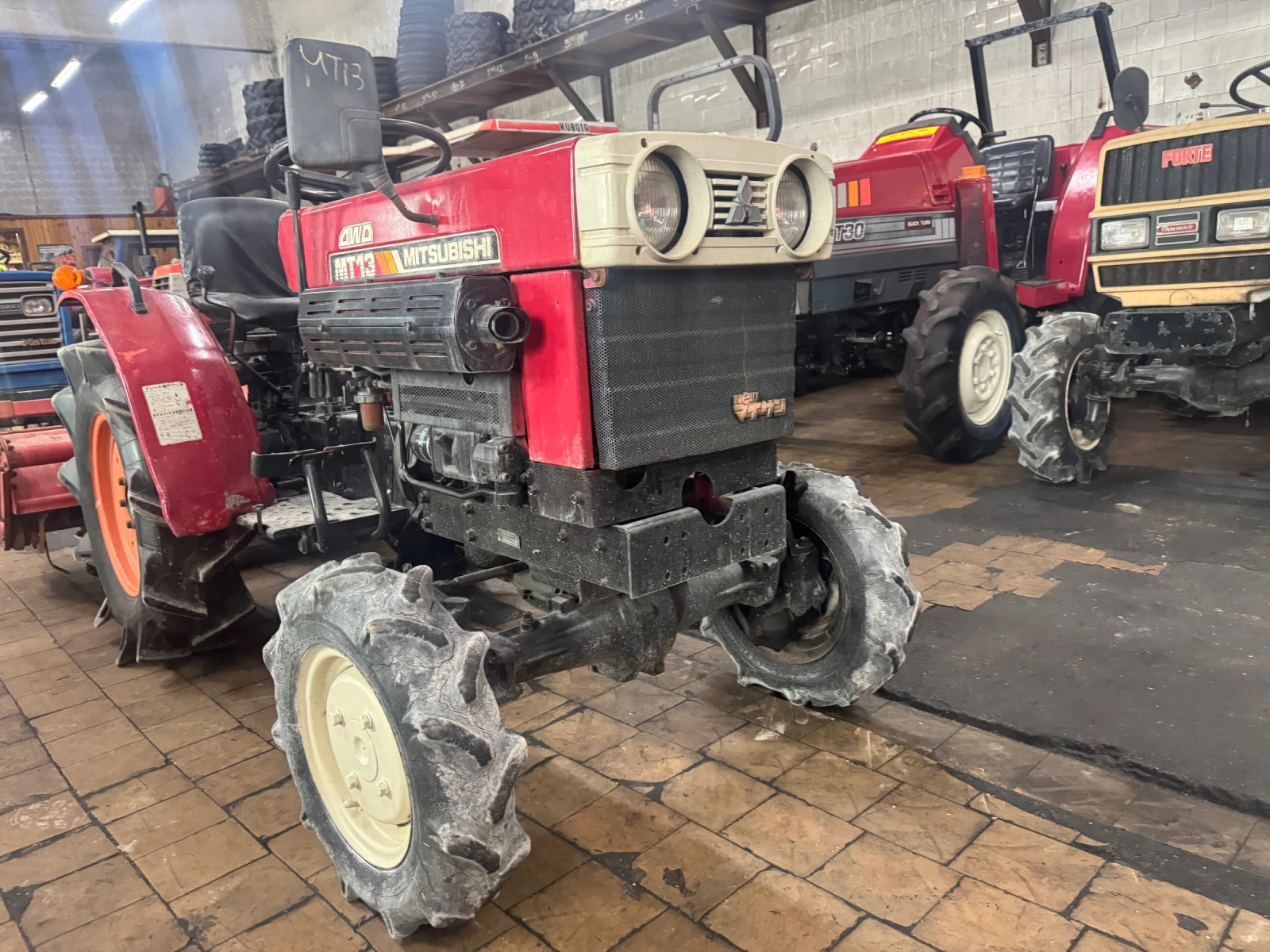 Трактор Mitsubishi MT13D - изображение 3