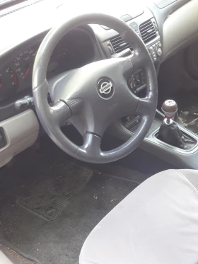 Nissan Almera 1.5 бензин, снимка 5