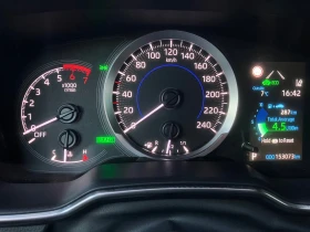 Toyota Corolla Touring Sport 1.8 Hybrid Гаранция, снимка 13