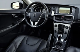 Volvo V40 OCEAN RACE, снимка 16