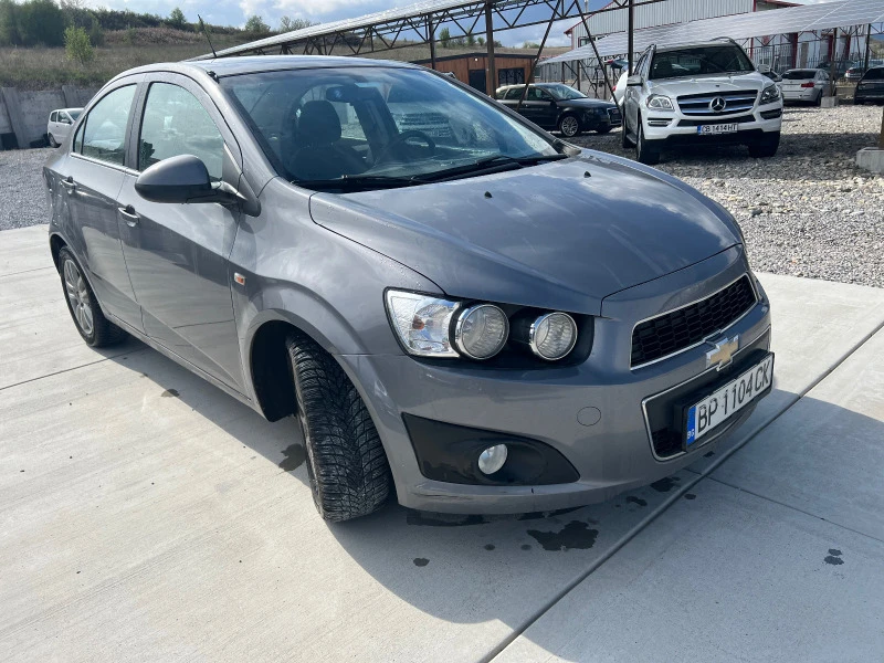 Chevrolet Aveo 1.6, снимка 8 - Автомобили и джипове - 40417270