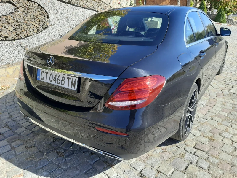 Mercedes-Benz E 220 AMG   9G , DIGITAL, снимка 2 - Автомобили и джипове - 48229823