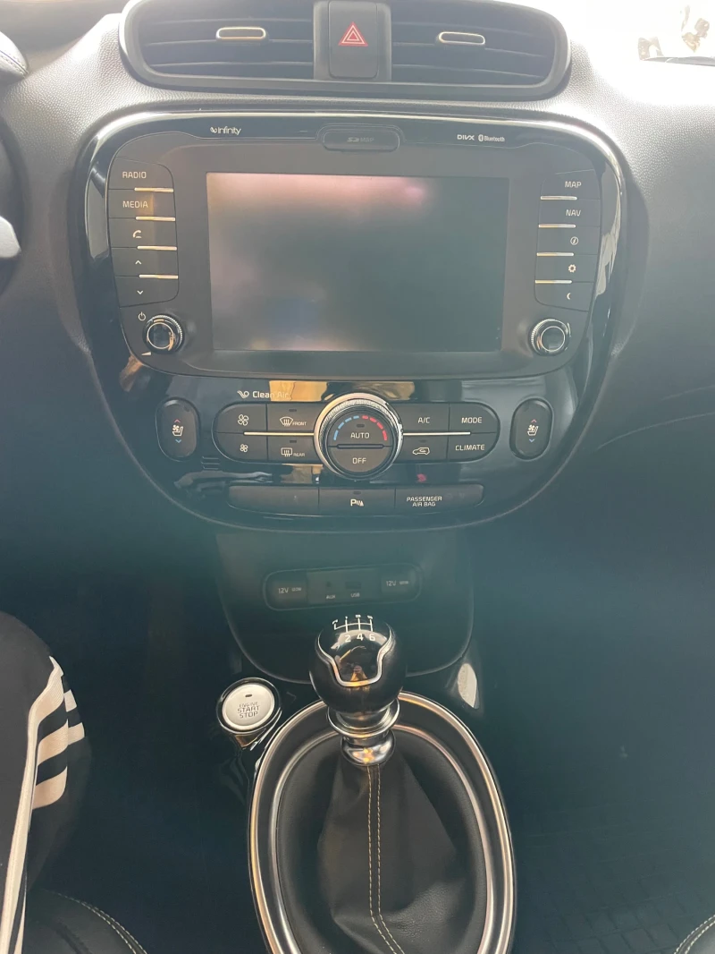 Kia Soul ТОП//Luxury FULL Панорама  Подгрев+ Обдухване Сед., снимка 16 - Автомобили и джипове - 49709941