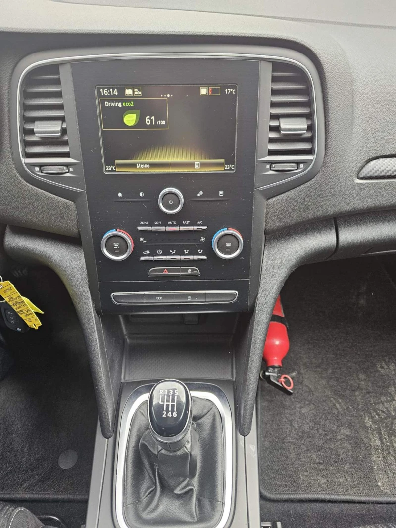 Renault Megane Energy dCi 115 к.с. дизел Stop&Start , снимка 9 - Автомобили и джипове - 51920654