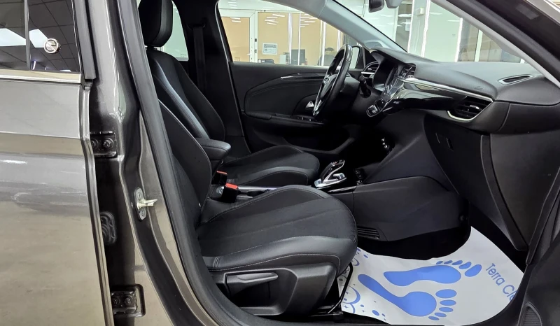 Opel Corsa e/GS Line/LED/Camera, снимка 11 - Автомобили и джипове - 52822604