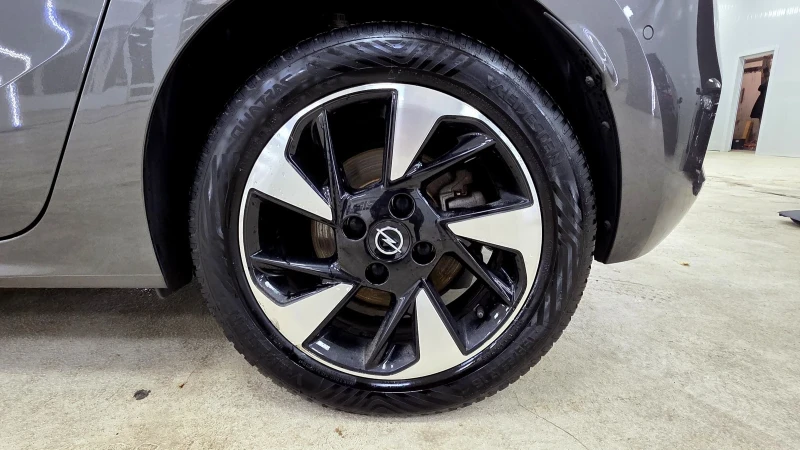 Opel Corsa e/GS Line/LED/Camera, снимка 5 - Автомобили и джипове - 52822604