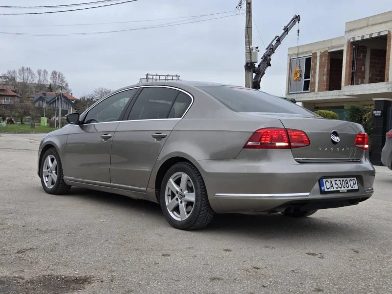 VW Passat 1.8 tsi, снимка 13 - Автомобили и джипове - 52956546
