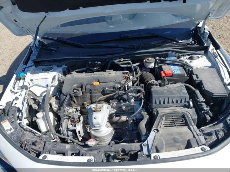 Honda Civic 2.0L I-4 DI, DOHC, VVT, 158HP Front Wheel Drive, снимка 15 - Автомобили и джипове - 53021715