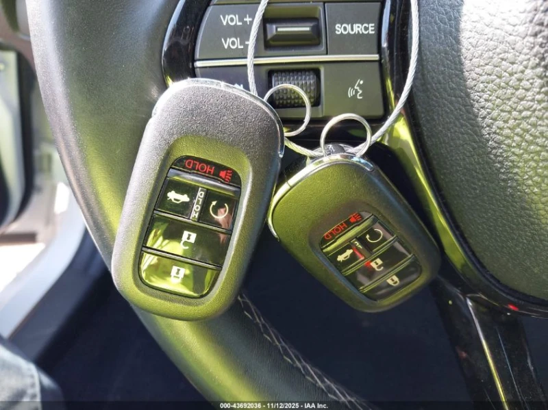 Honda Civic 2.0L I-4 DI, DOHC, VVT, 158HP Front Wheel Drive, снимка 3 - Автомобили и джипове - 53021715