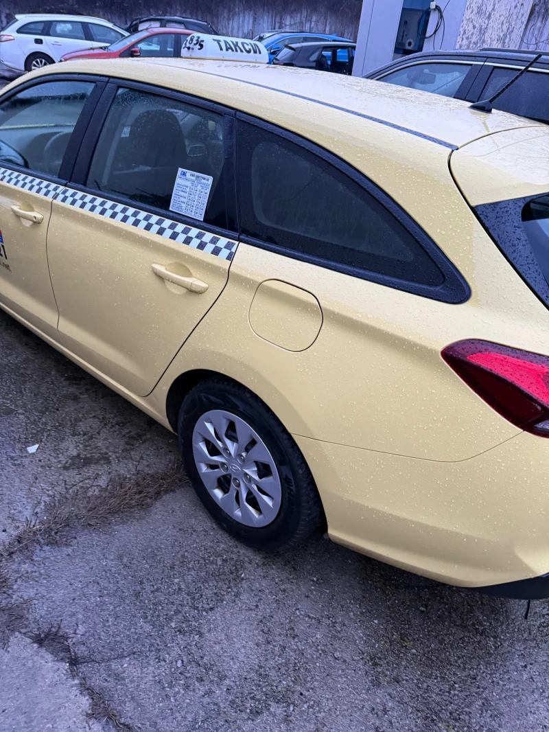 Hyundai I30, снимка 5 - Автомобили и джипове - 53389591