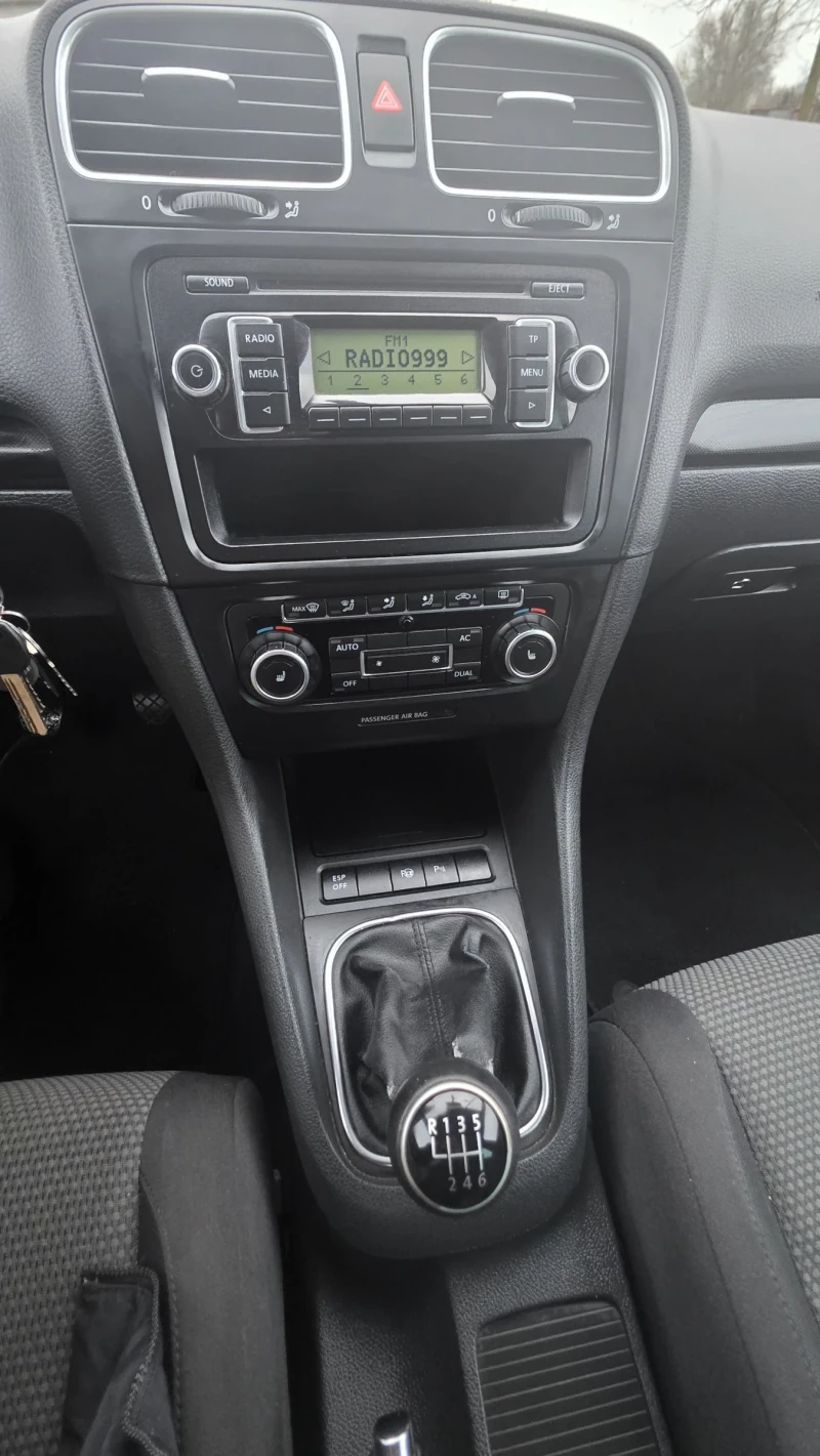 VW Golf 1.4, снимка 10 - Автомобили и джипове - 53432133
