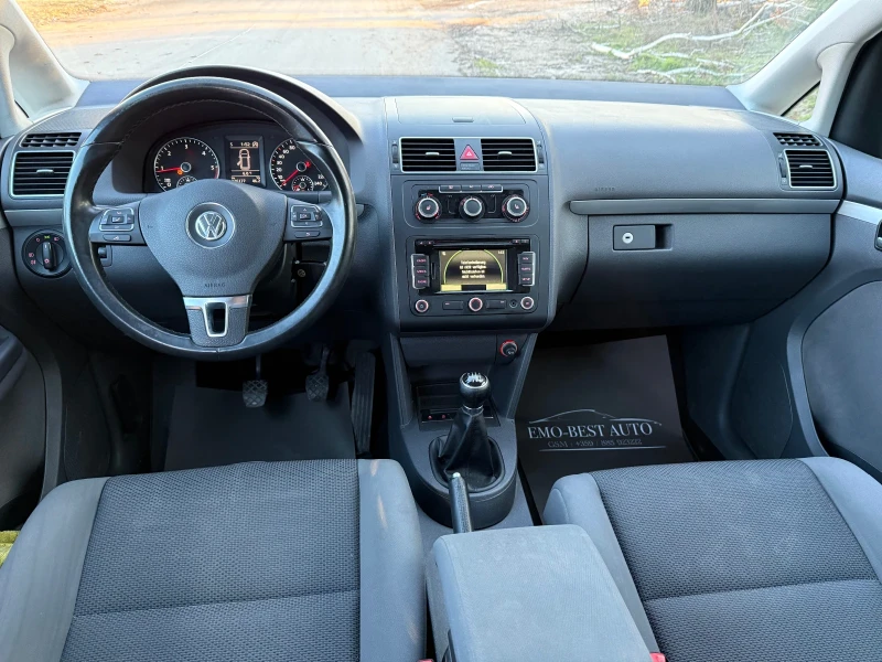 VW Touran 1.6tdi* ПОДГРЕВ, снимка 13 - Автомобили и джипове - 53537289