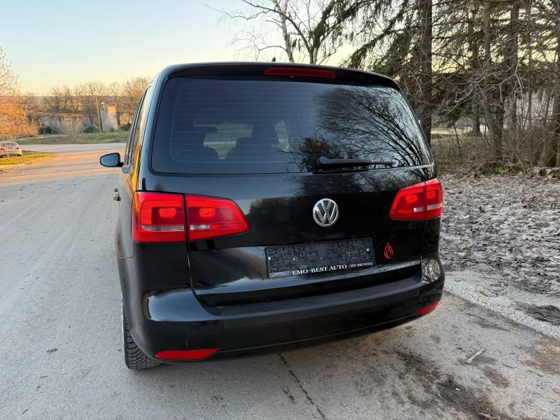 VW Touran 1.6tdi* ПОДГРЕВ, снимка 10 - Автомобили и джипове - 53537289