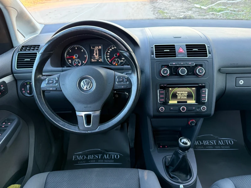 VW Touran 1.6tdi* ПОДГРЕВ, снимка 14 - Автомобили и джипове - 53537289