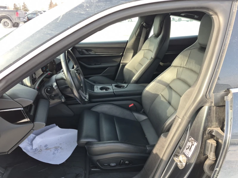 Porsche Taycan 4S, снимка 6 - Автомобили и джипове - 53568108
