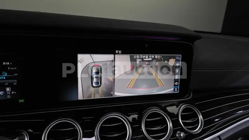 Mercedes-Benz E 400 Адаптивно окачване (ECS)* Адаптивен круиз контрол, снимка 15 - Автомобили и джипове - 54056515