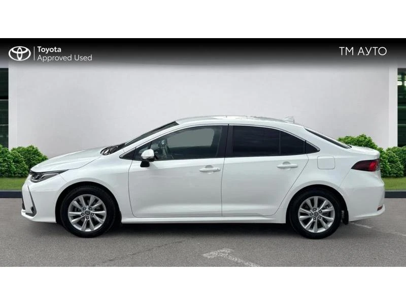 Toyota Corolla SDN 1.8 HSD EXECUTIVE, снимка 3 - Автомобили и джипове - 54937172