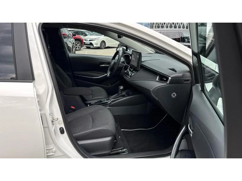 Toyota Corolla SDN 1.8 HSD EXECUTIVE, снимка 6 - Автомобили и джипове - 54937172