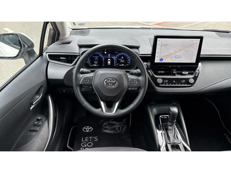 Toyota Corolla SDN 1.8 HSD EXECUTIVE, снимка 9 - Автомобили и джипове - 54937172