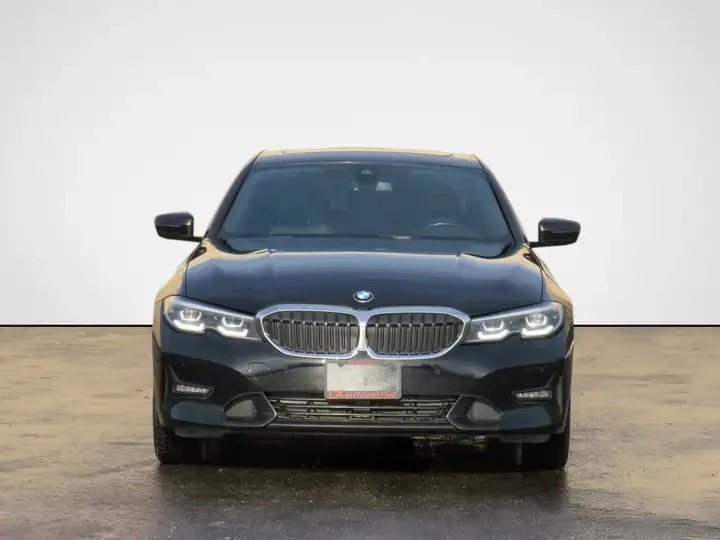 BMW 330 Automatic, снимка 3 - Автомобили и джипове - 56009526