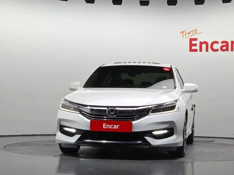 Honda Accord, снимка 3 - Автомобили и джипове - 56690511