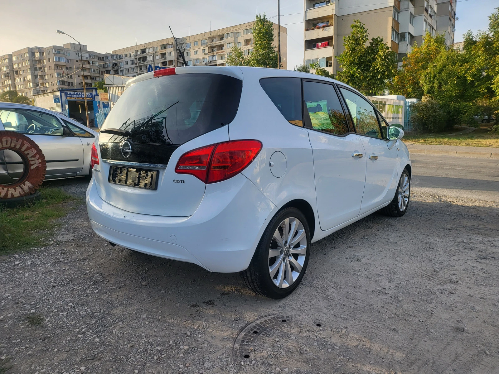 Opel Meriva 7 БРОЯ  1.7cdti - изображение 6