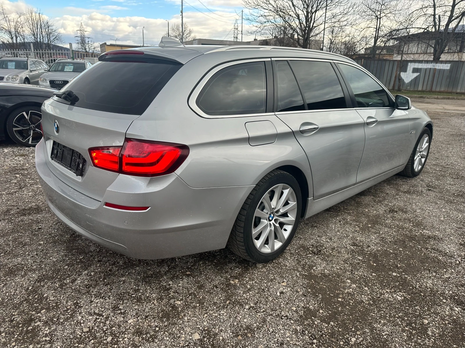 BMW 530 3, 0TD 258kc  4X4 PANORAMA - изображение 3