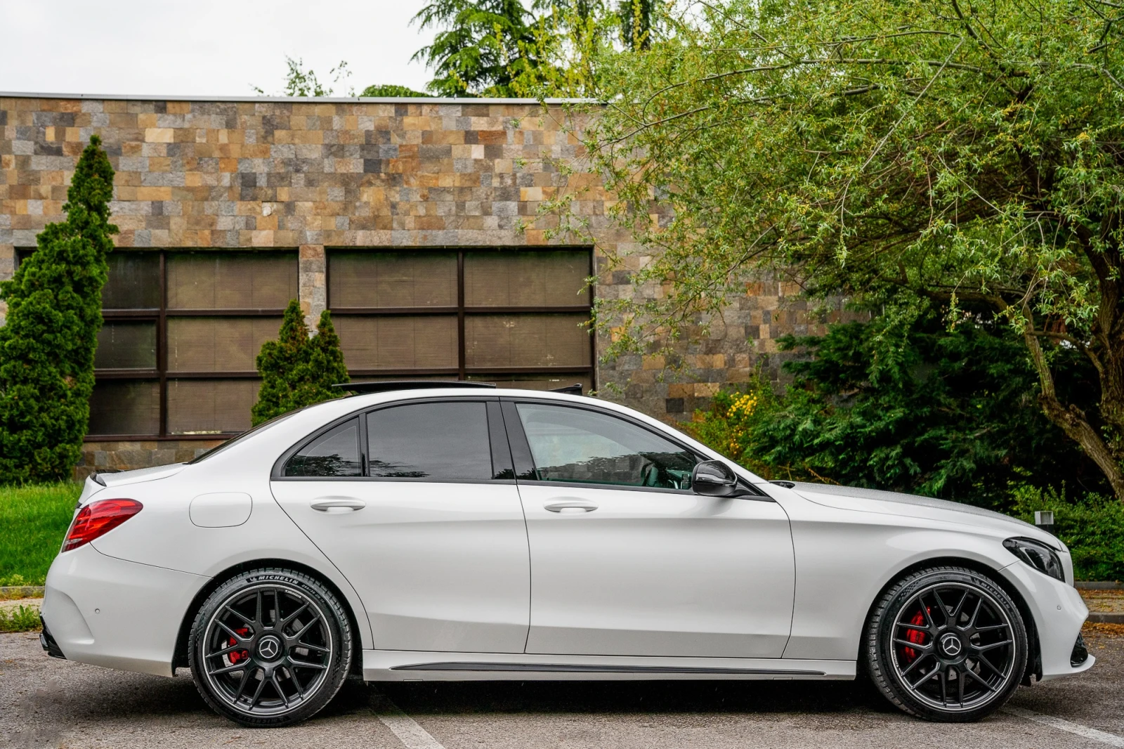 Mercedes-Benz C 220 d* AMG PERFORMANCE* PANORAMA* CARBON*  - изображение 6
