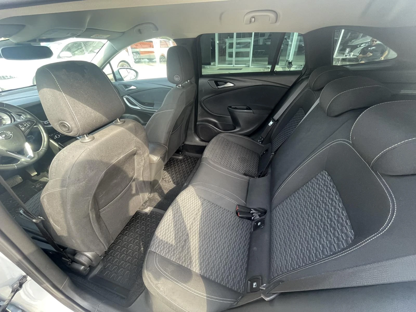 Opel Astra SPORTS TOURER - изображение 10