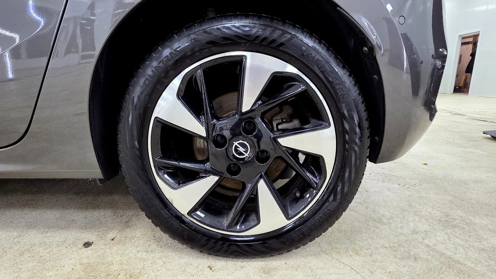 Opel Corsa e/GS Line/LED/Camera - изображение 5