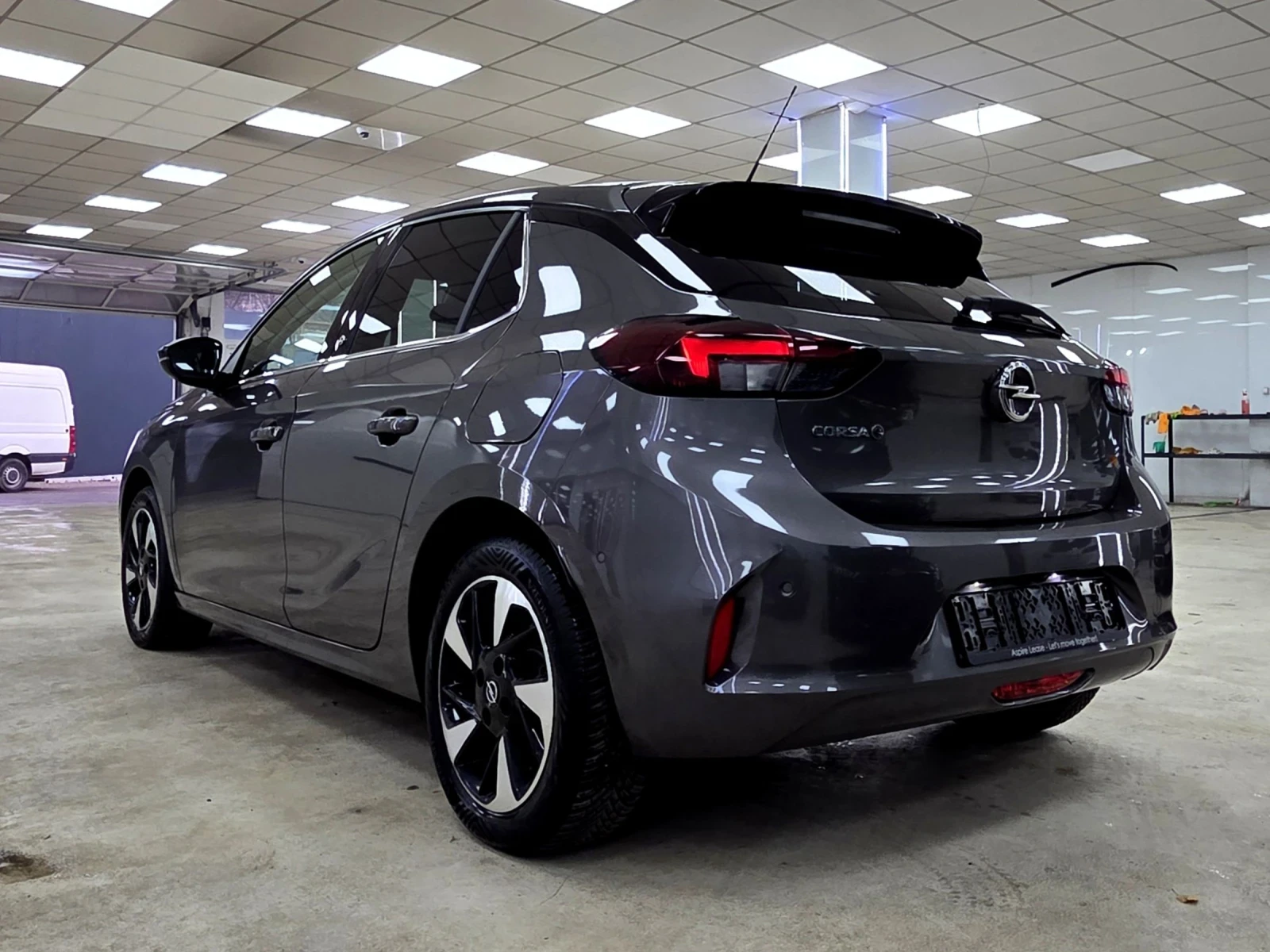 Opel Corsa e/GS Line/LED/Camera - изображение 4