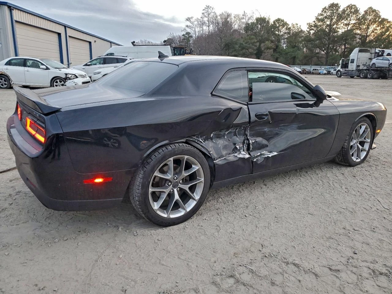 Dodge Challenger GT - изображение 3