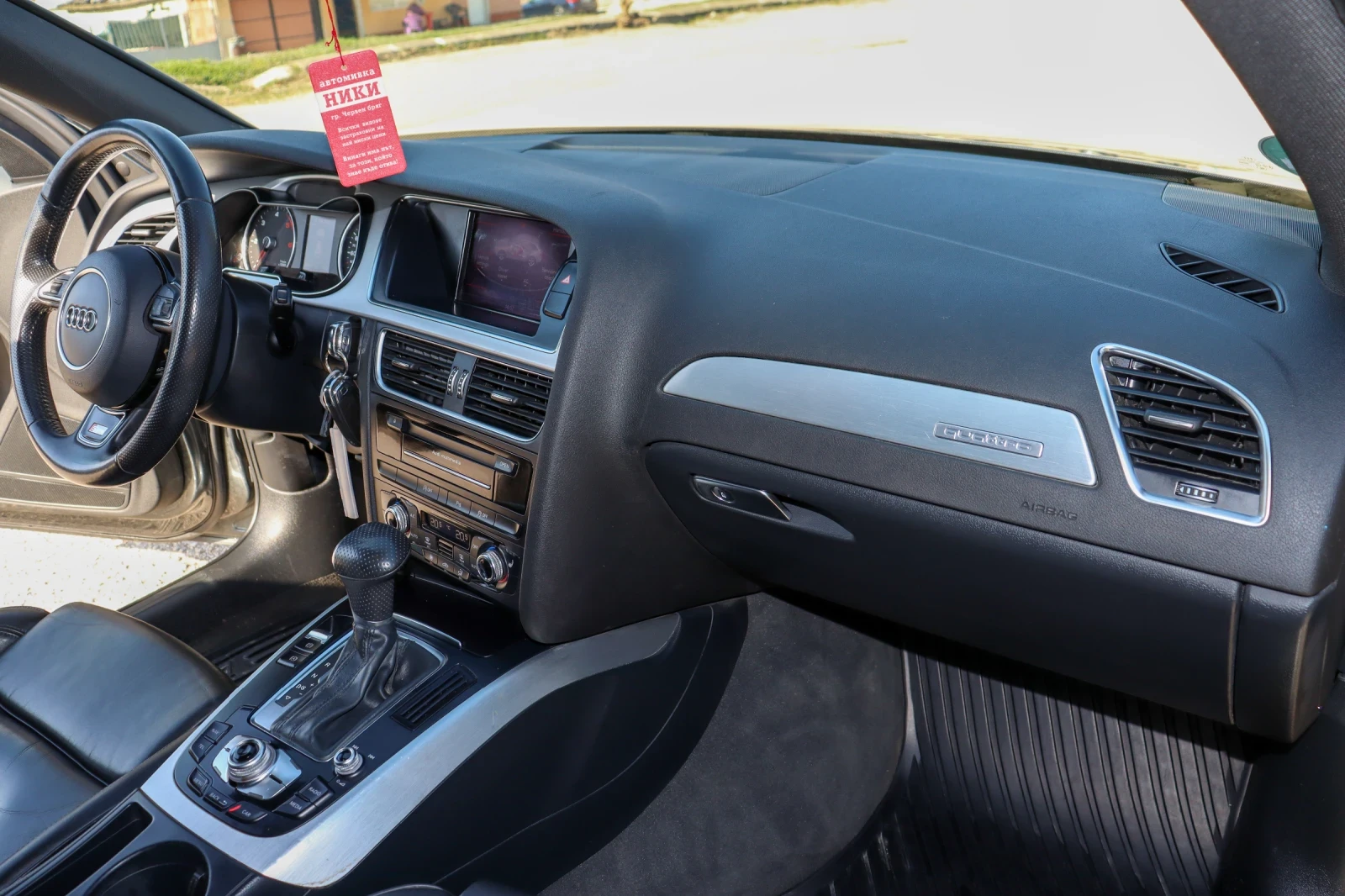 Audi A4 3.0TDI3xSline4x4Distronic, снимка 10 - Автомобили и джипове - 53867230