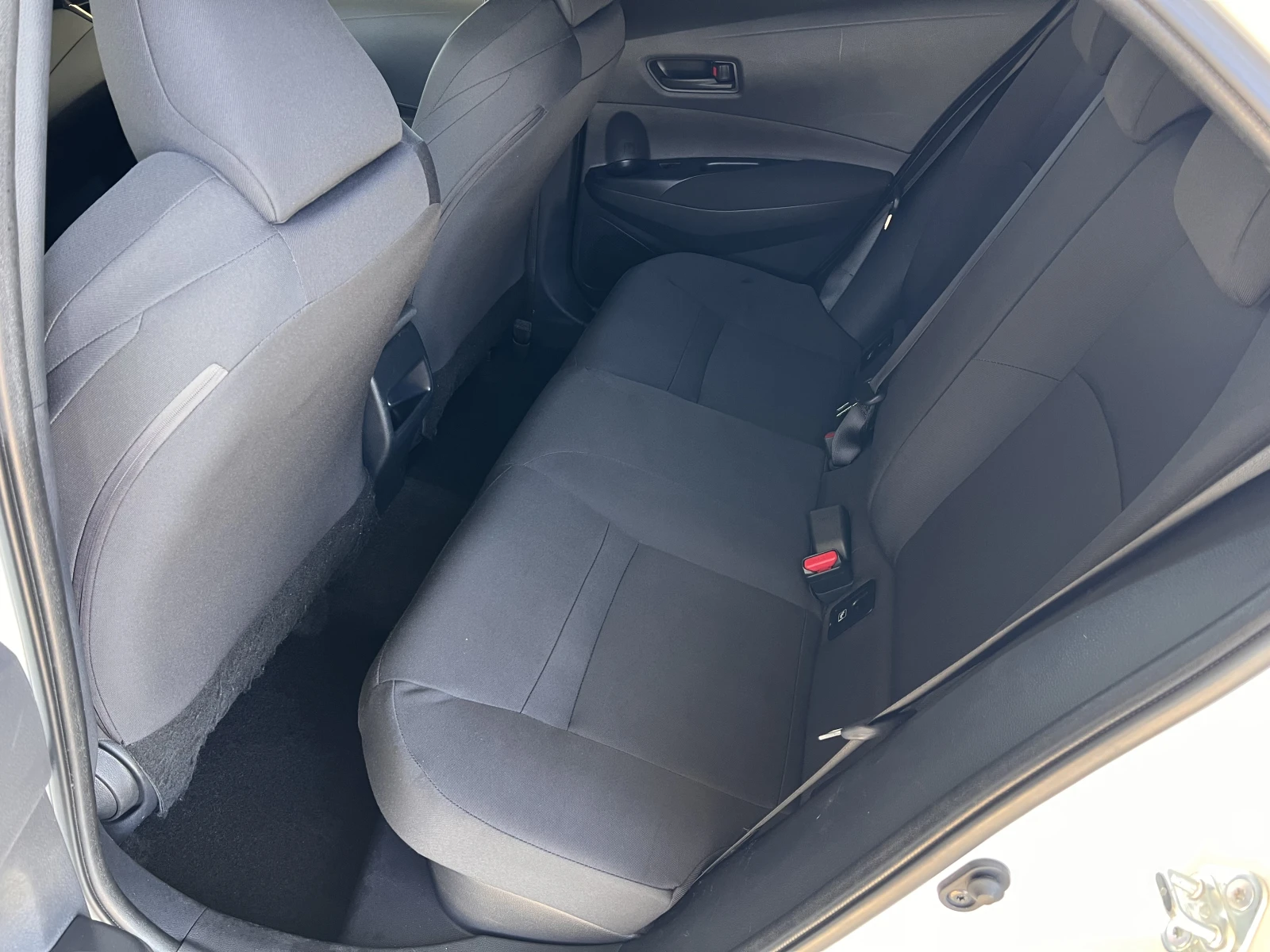 Toyota Corolla СOMFORT/1.8 HYBRID/122k.c./e-CVT, снимка 10 - Автомобили и джипове - 54113220