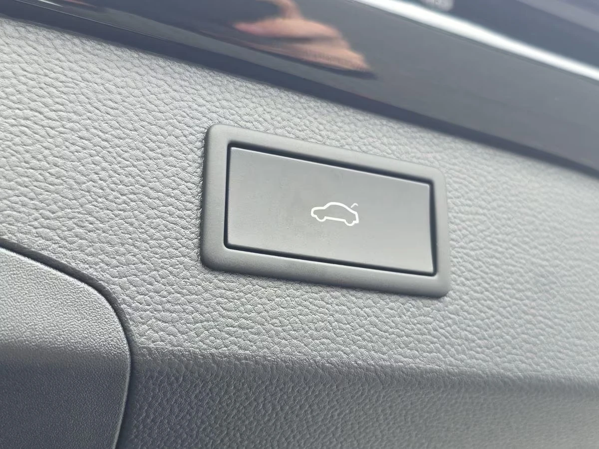 Skoda Superb 2.0 TDI 4x4 L&K CANTON CAMERA MATRIX, снимка 16 - Автомобили и джипове - 54269648