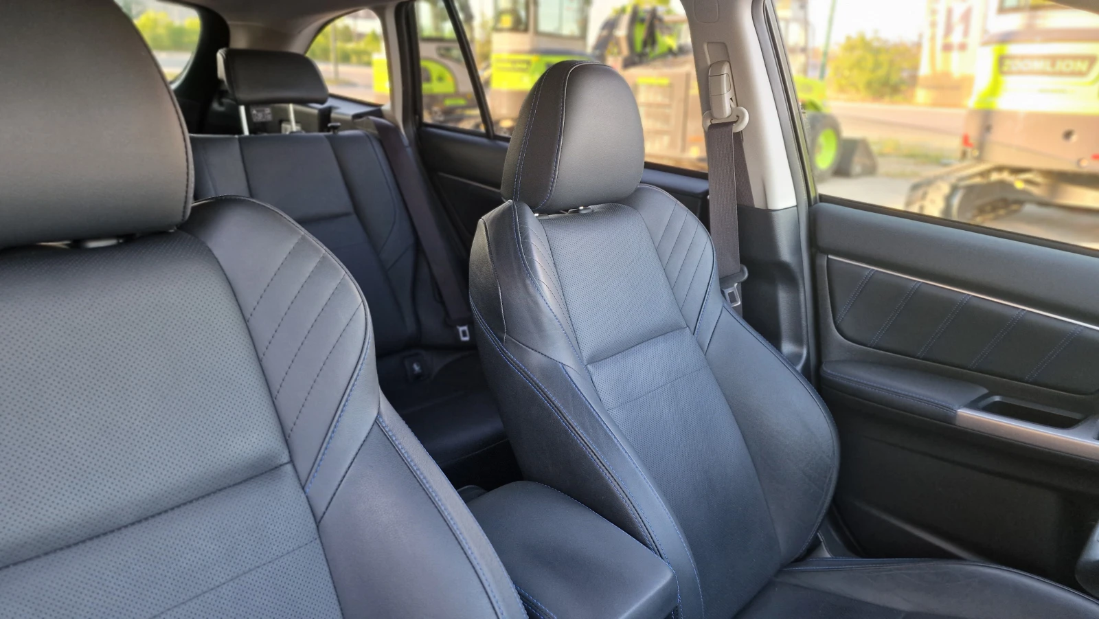 Subaru Levorg 1.6i GT-S Exclusive 4x4, снимка 17 - Автомобили и джипове - 54436154