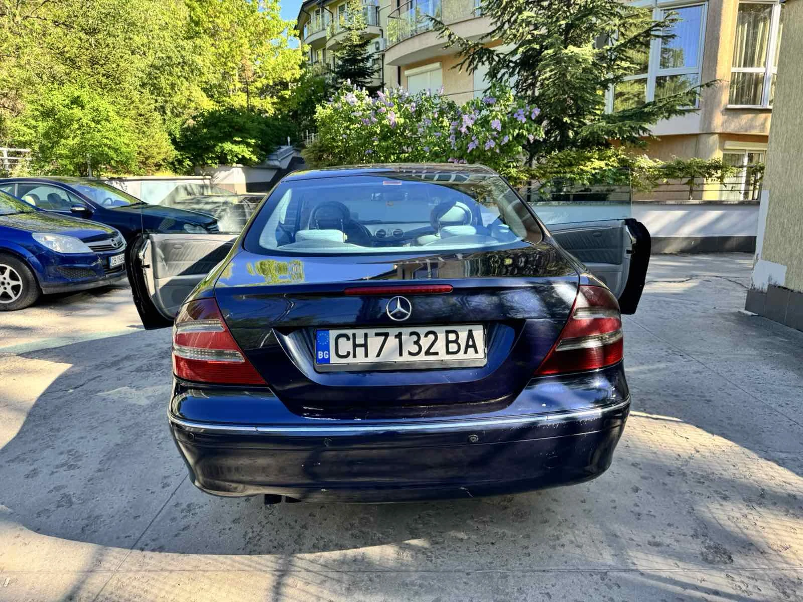 Mercedes-Benz CLK, снимка 5 - Автомобили и джипове - 54593335