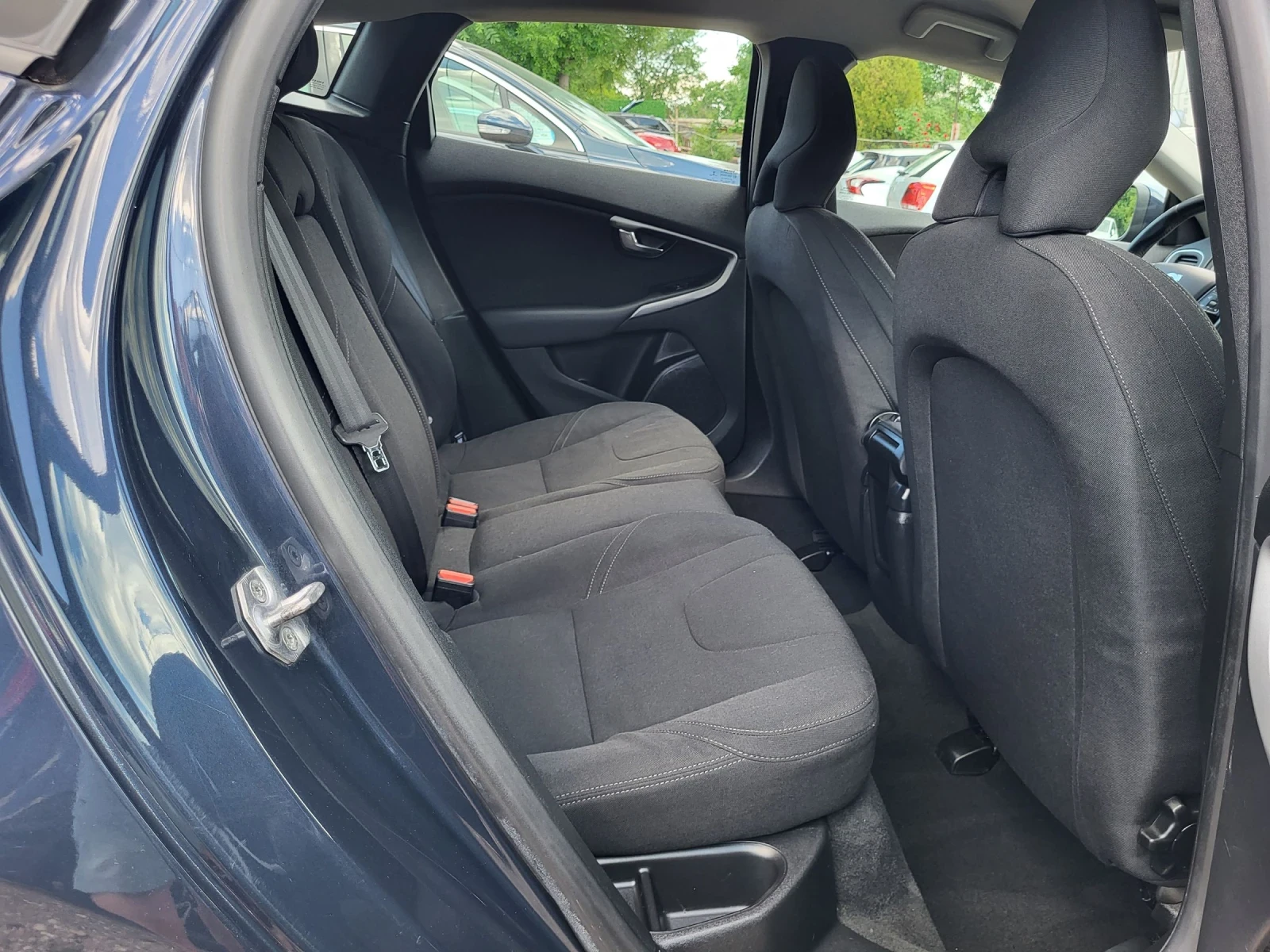 Volvo V40 Cross Country 1.6 HDI / EURO-5 B / | Mobile.bg � ����������� 11
