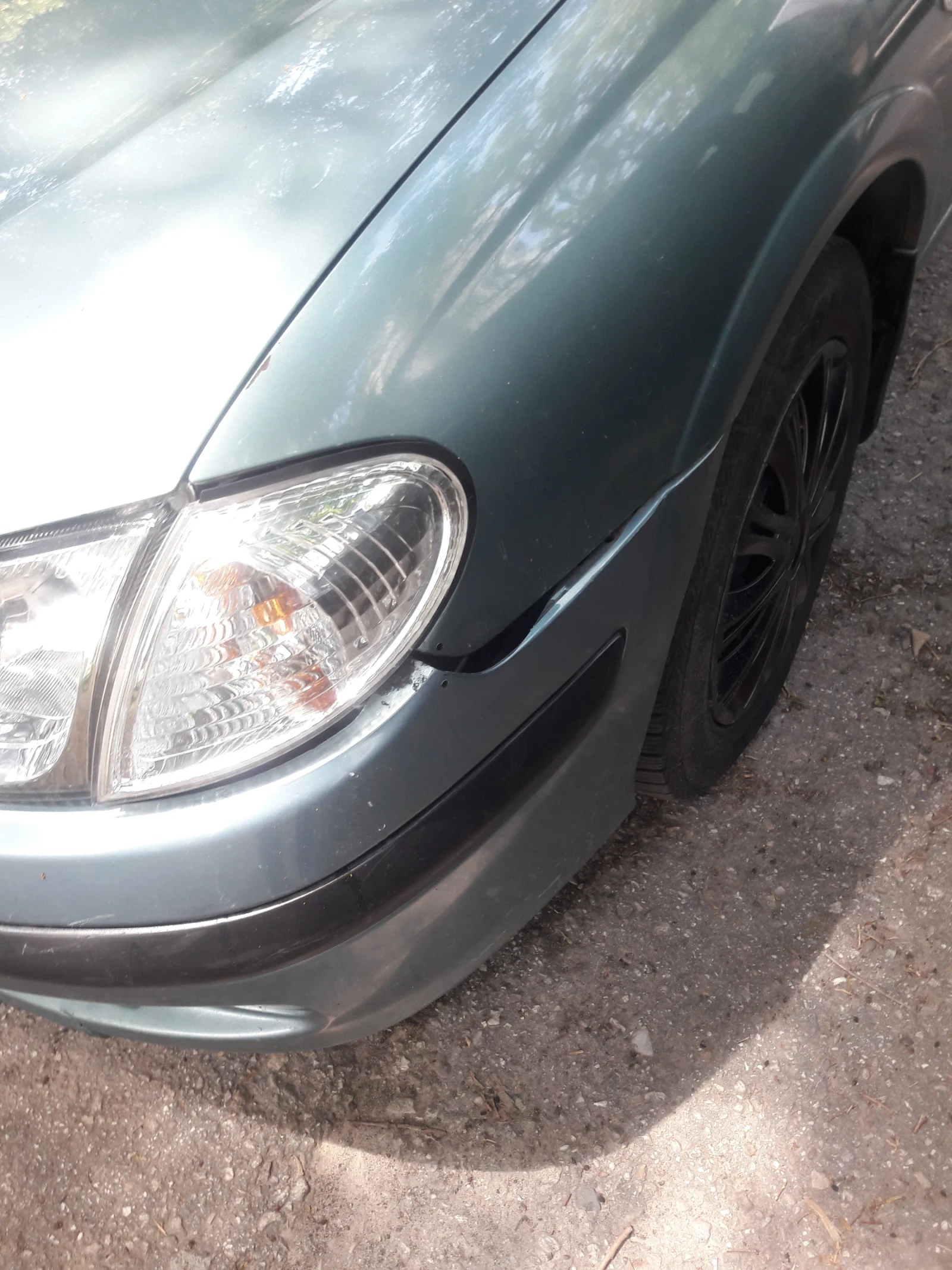 Nissan Almera 1.5 бензин, снимка 12 - Автомобили и джипове - 54734638