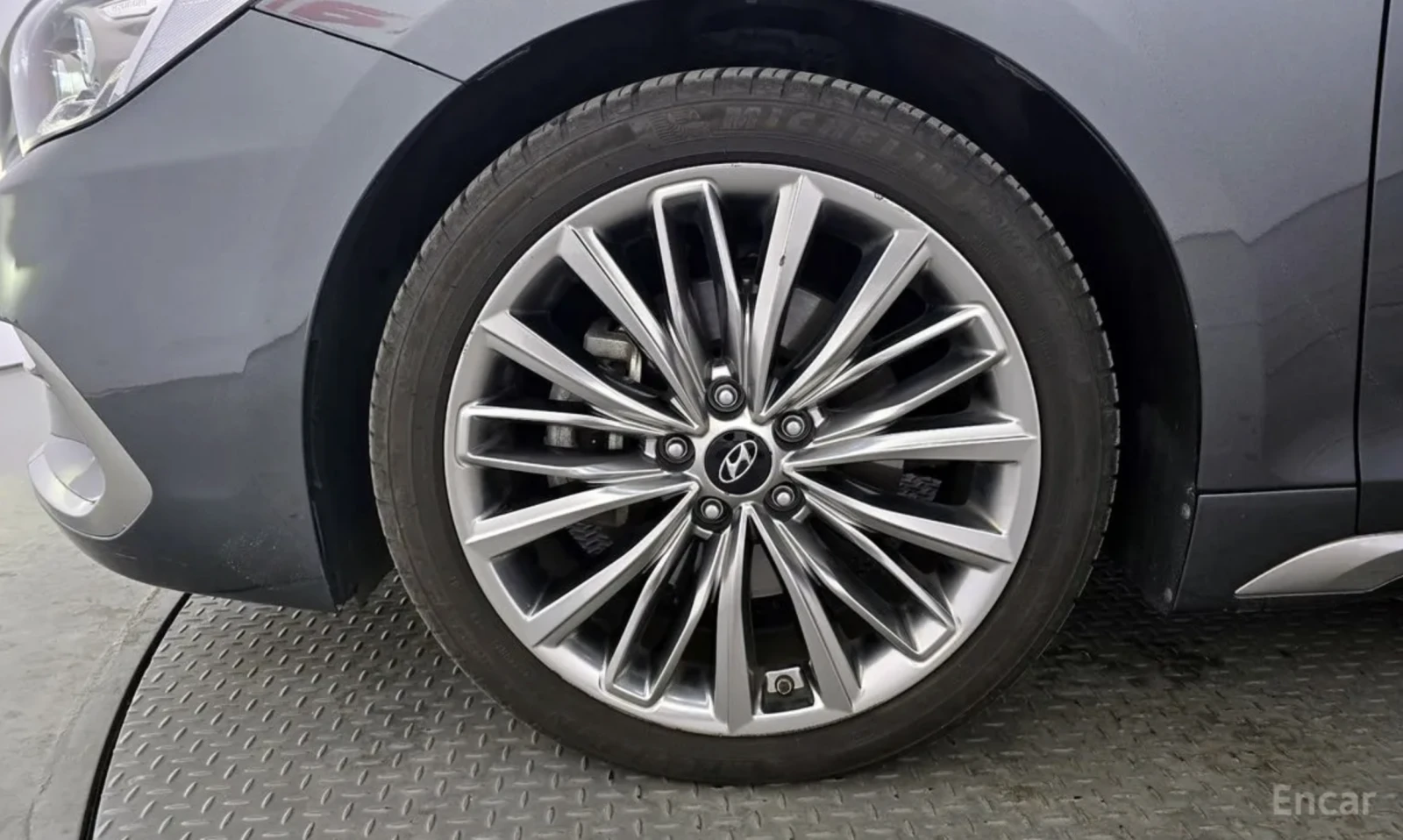 Hyundai Grandeur Exclusive Special / 360 КАМЕРИ / ОБДУХ / ШИБИДАХ/ , снимка 5 - Автомобили и джипове - 54824382