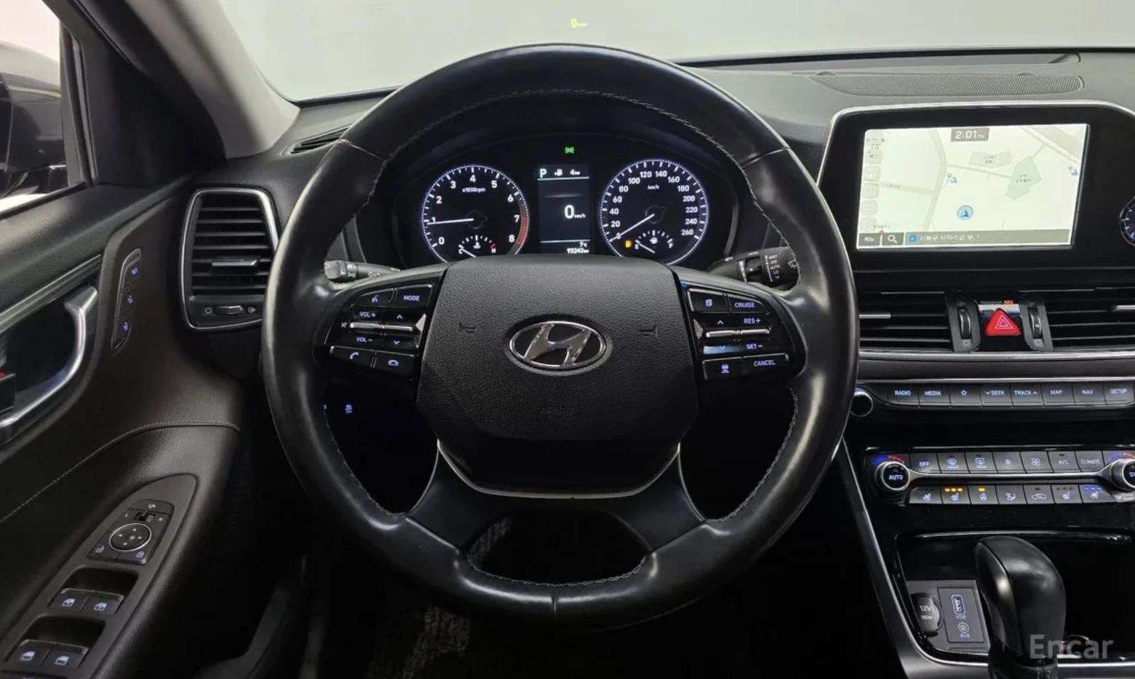 Hyundai Grandeur Exclusive Special / 360 КАМЕРИ / ОБДУХ / ШИБИДАХ/ , снимка 13 - Автомобили и джипове - 54824382