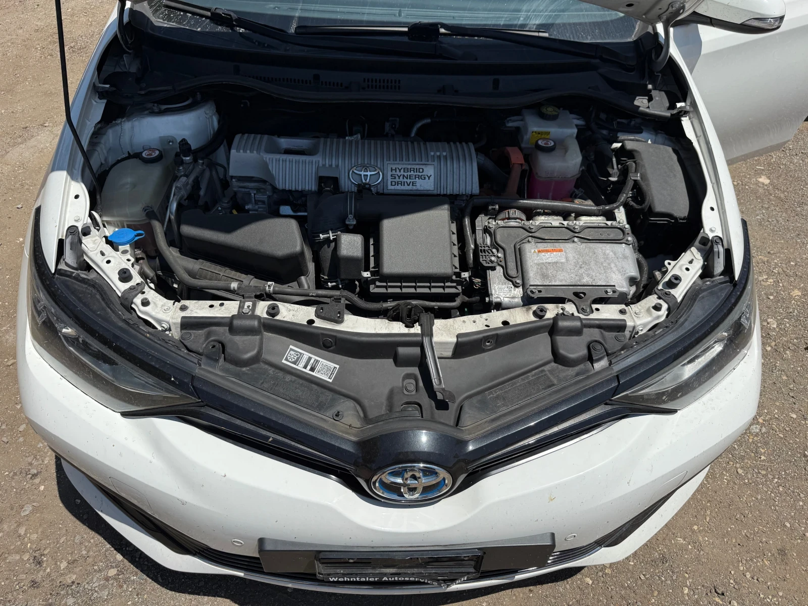 Toyota Auris Hybrid �� ����� | Mobile.bg � ����������� 8