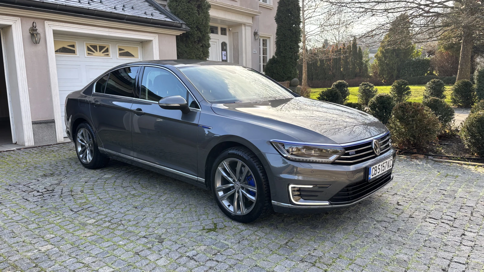 VW Passat 1.4 TSI Plug in Hybrid, снимка 3 - Автомобили и джипове - 55248163
