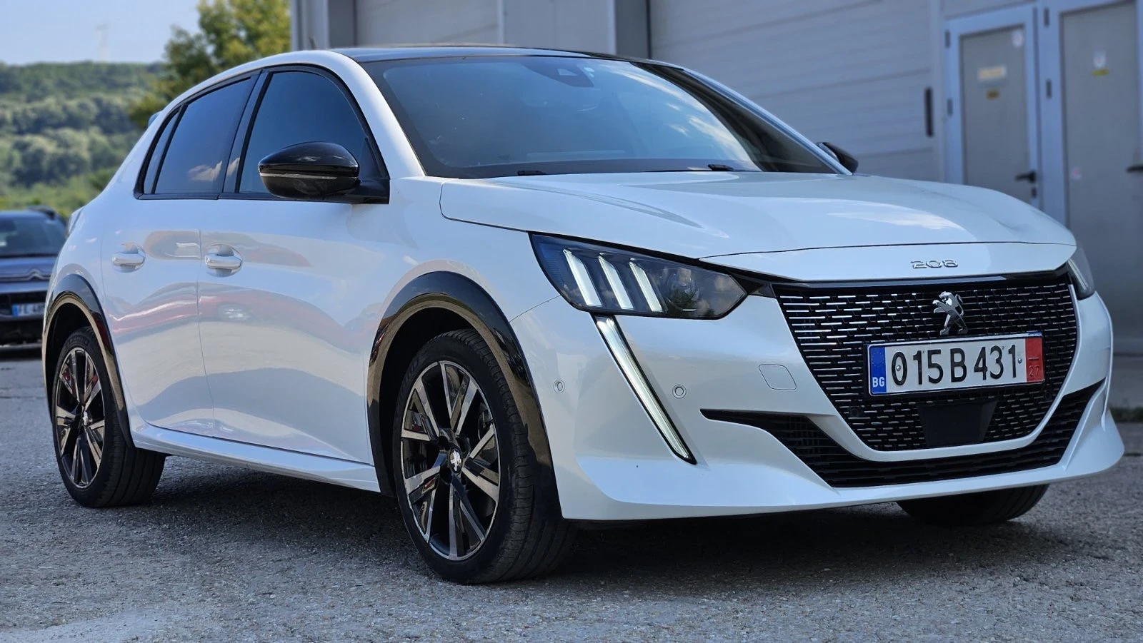 Peugeot 208 GT-Line 131hp панорама , снимка 2 - Автомобили и джипове - 55341813