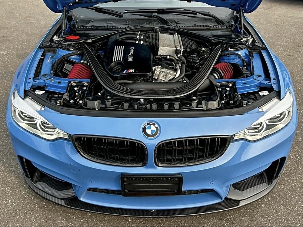 BMW M3 Carbon / Yas Marina / Цена до България, снимка 9 - Автомобили и джипове - 55627920