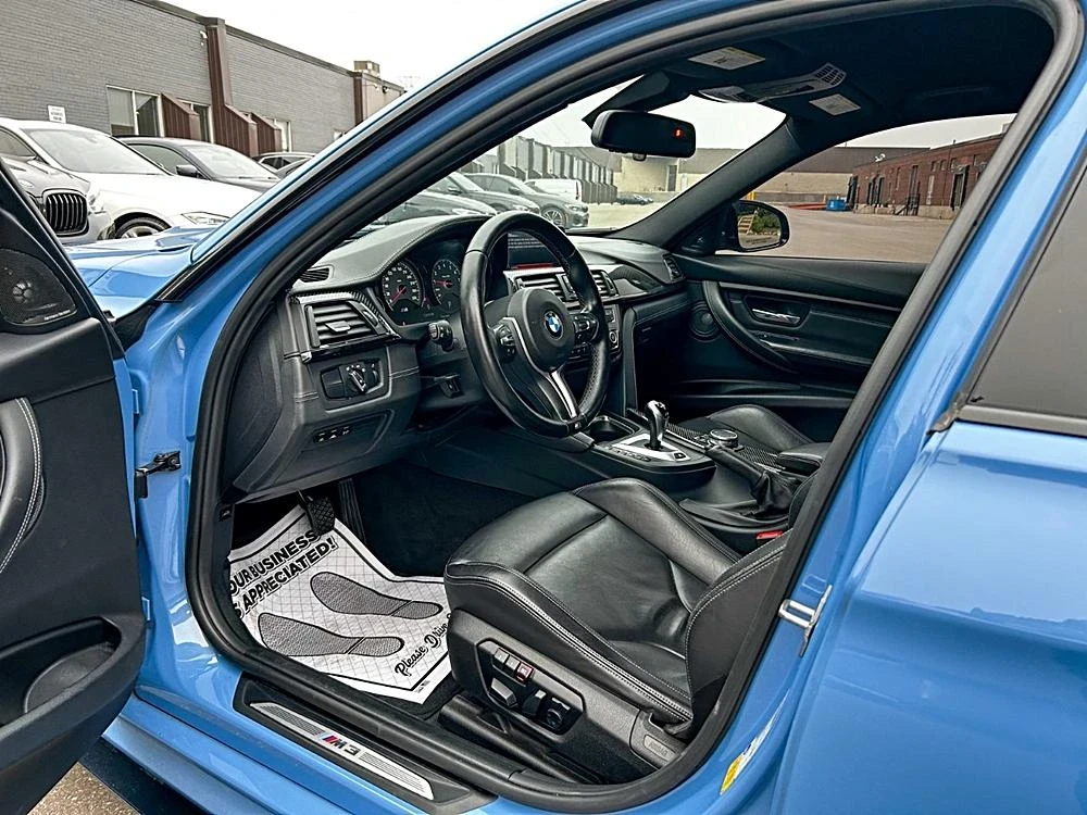 BMW M3 Carbon / Yas Marina / Цена до България, снимка 10 - Автомобили и джипове - 55627920